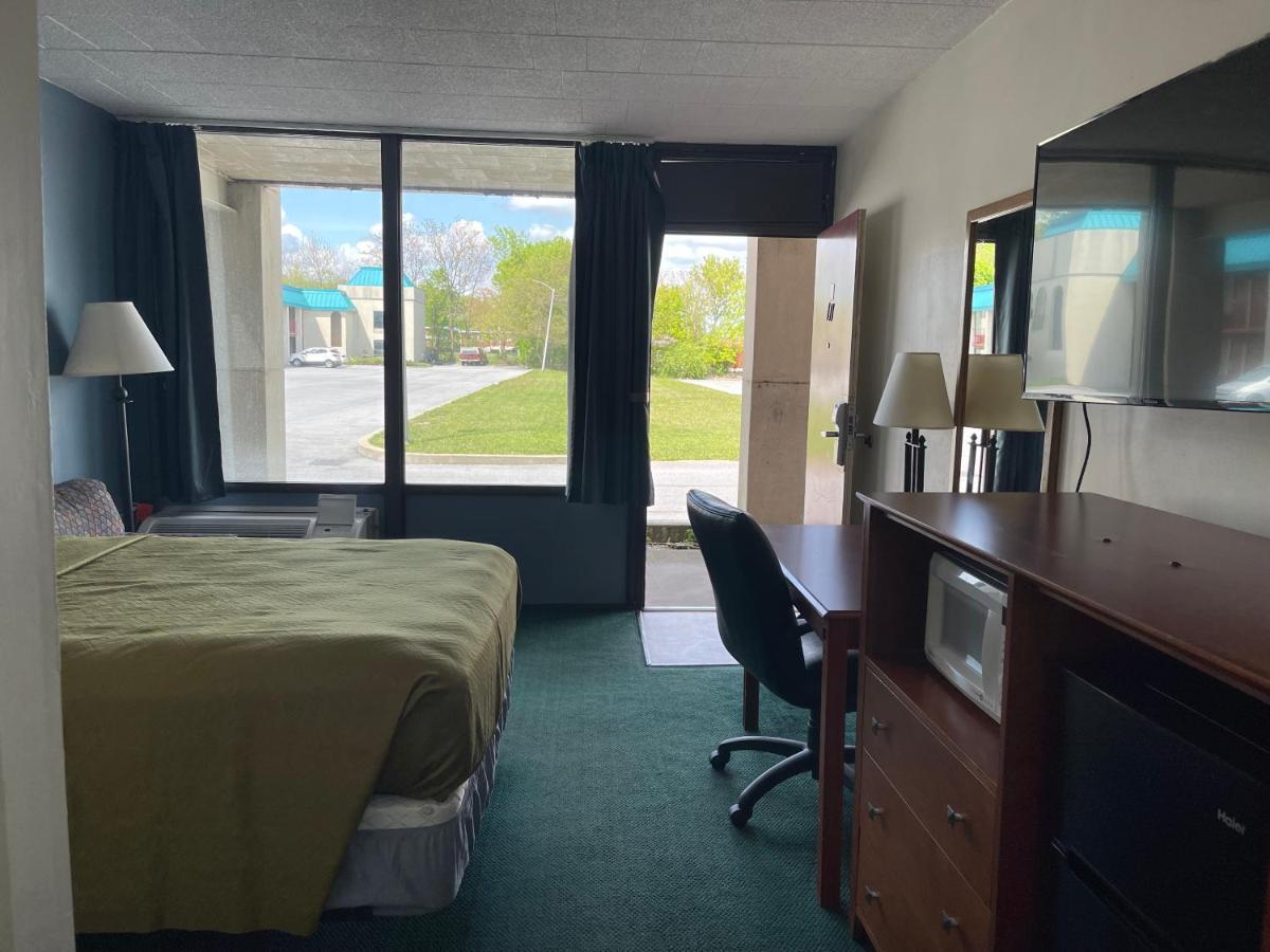 Horseshoe Curve Lodge Алтуна Екстериор снимка