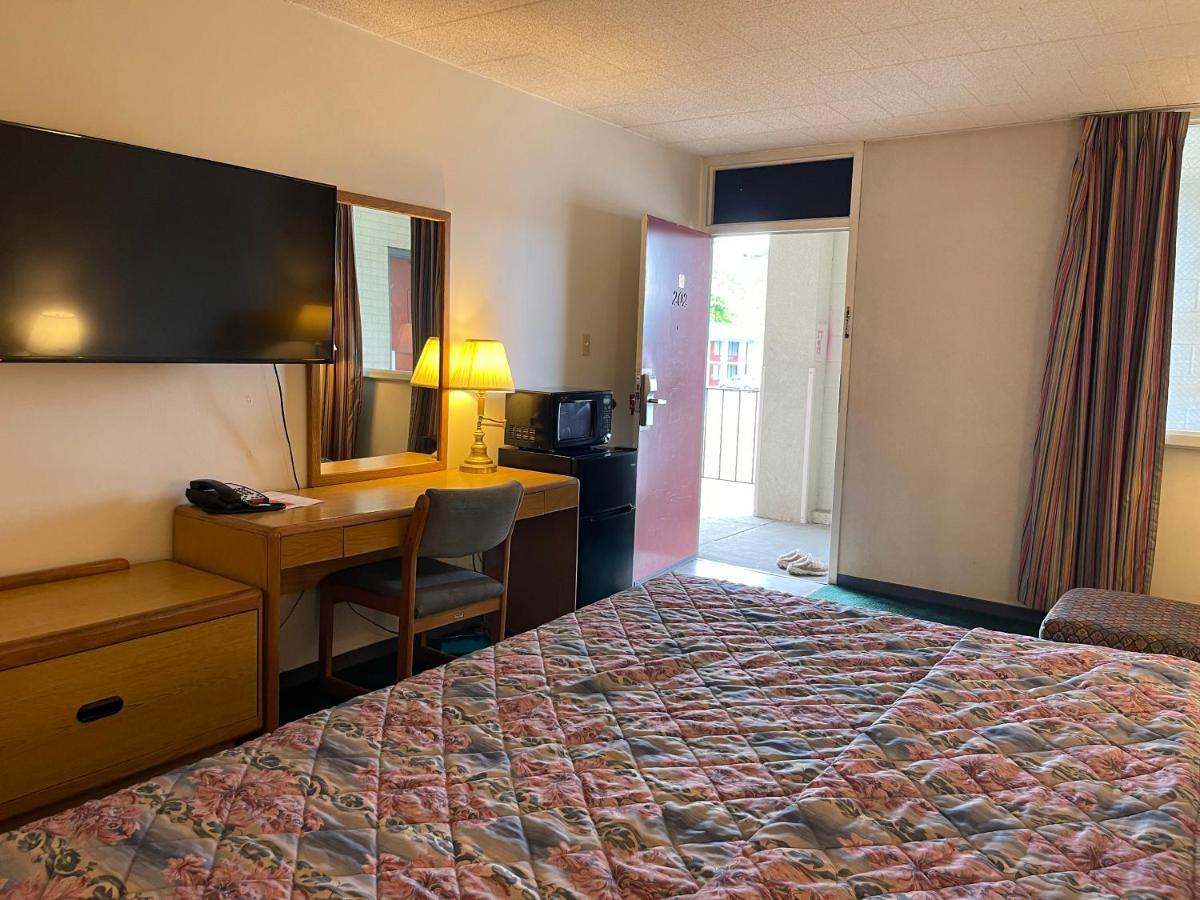 Horseshoe Curve Lodge Алтуна Екстериор снимка